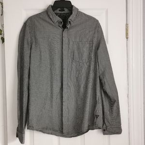 2/$30 GUESS Men's button down shirt size M